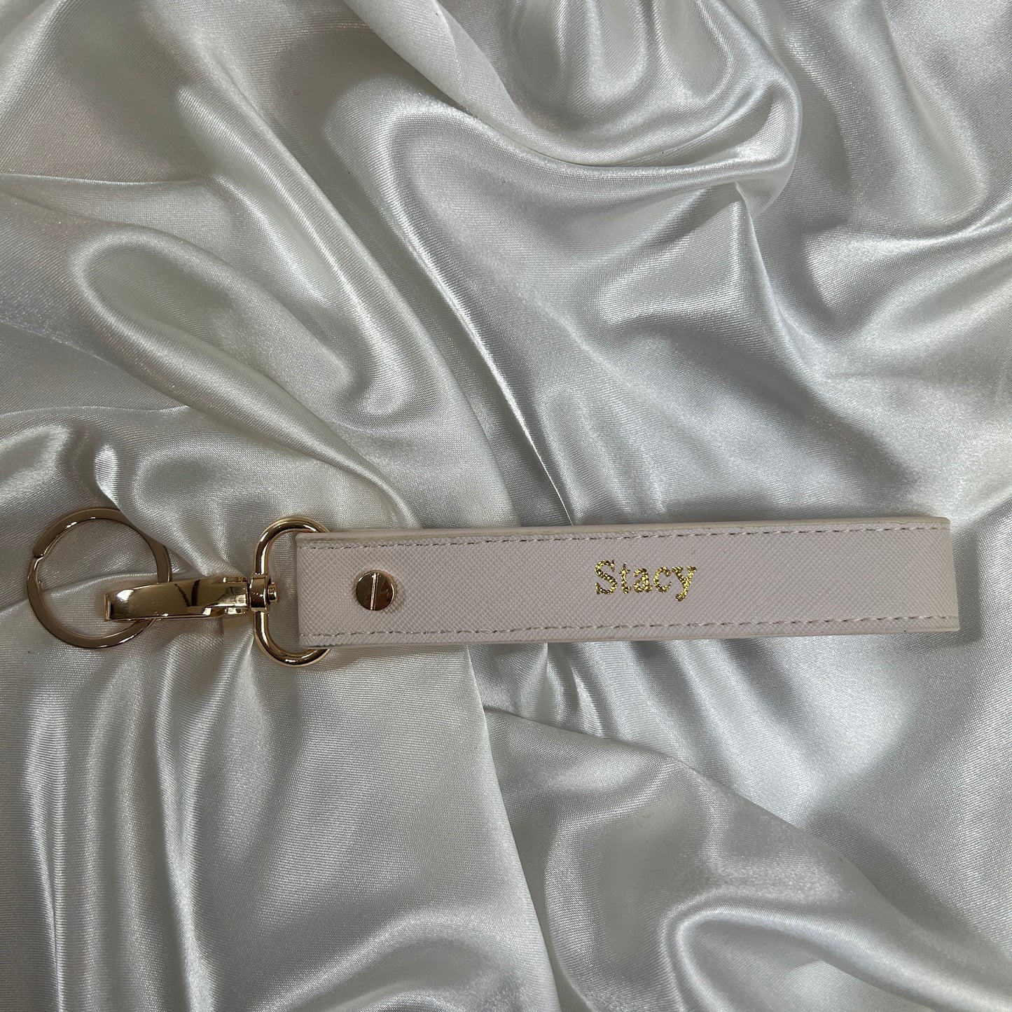 Wristlet Keychain - Oyster/ Gold - Stacy