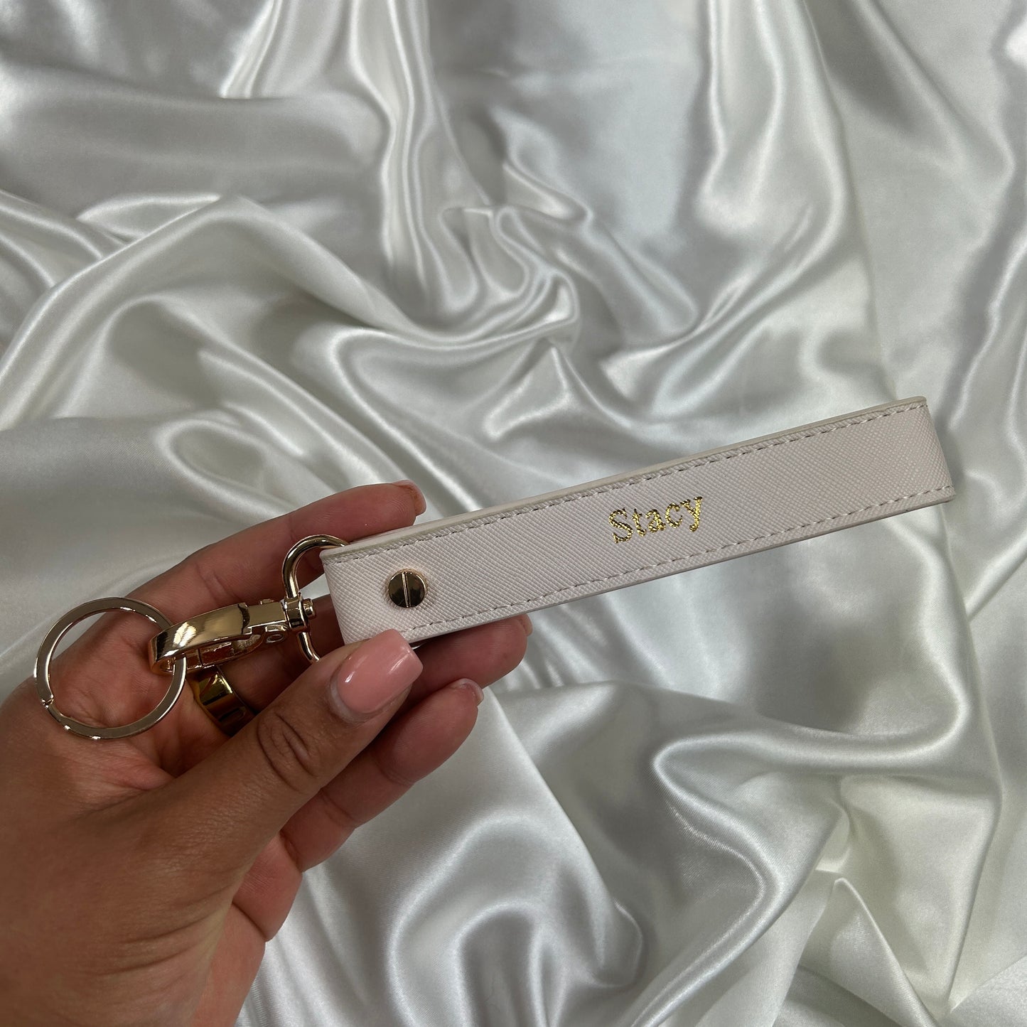 Wristlet Keychain - Oyster/ Gold - Stacy