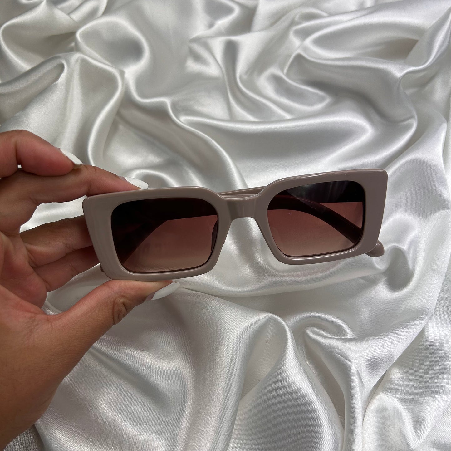 Retro Rectangle Sunglasses - Nude